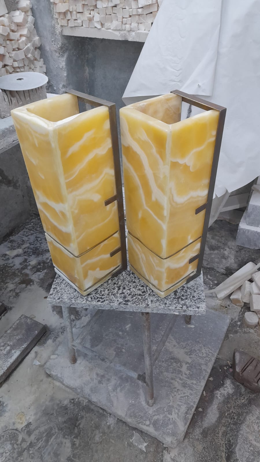 Vertical Alabaster Wall Sconce – Handmade Natural Stone Wall Light