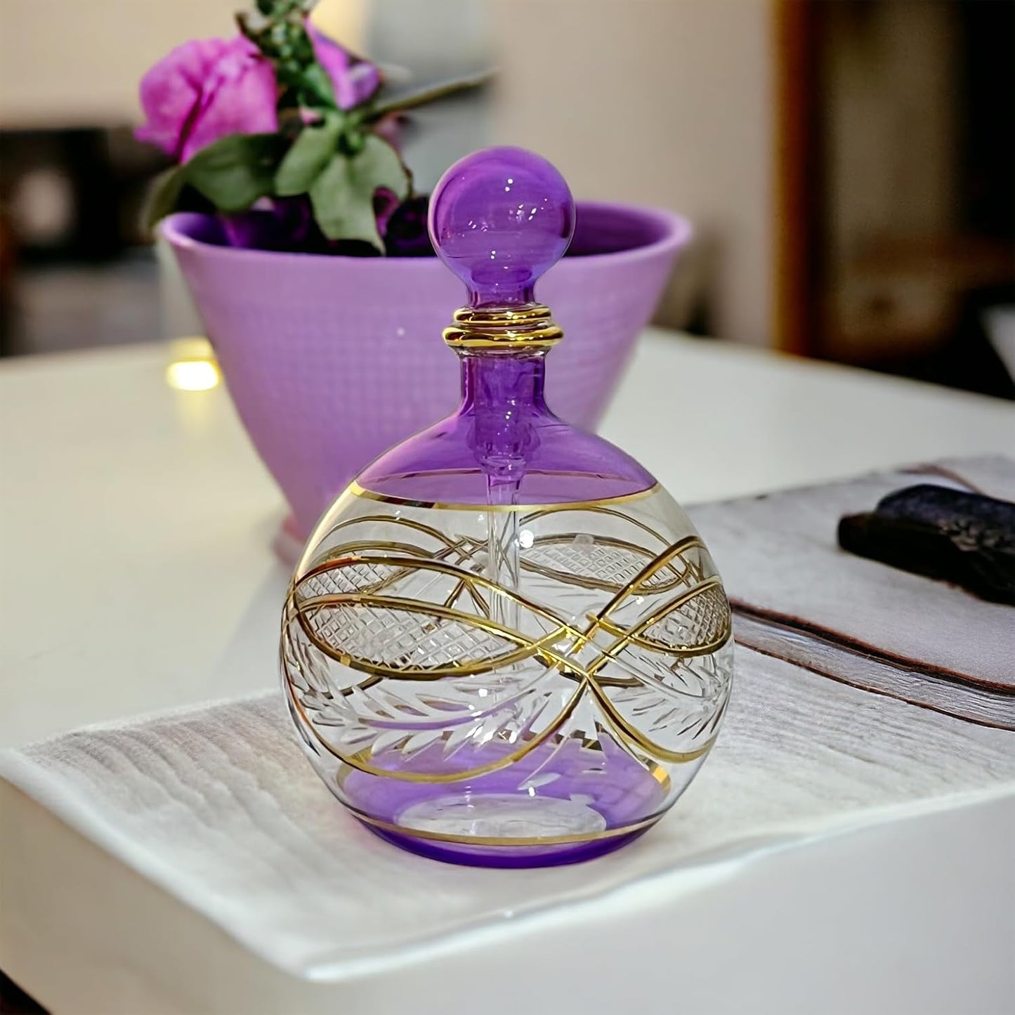 Violet Engraved Perfume Bottle with 14K Gold | Les Trois Pyramides