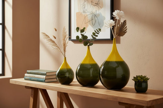 Set of Three Vintage Classic Handmade Blown Glass Vases - Les Trois Pyramides