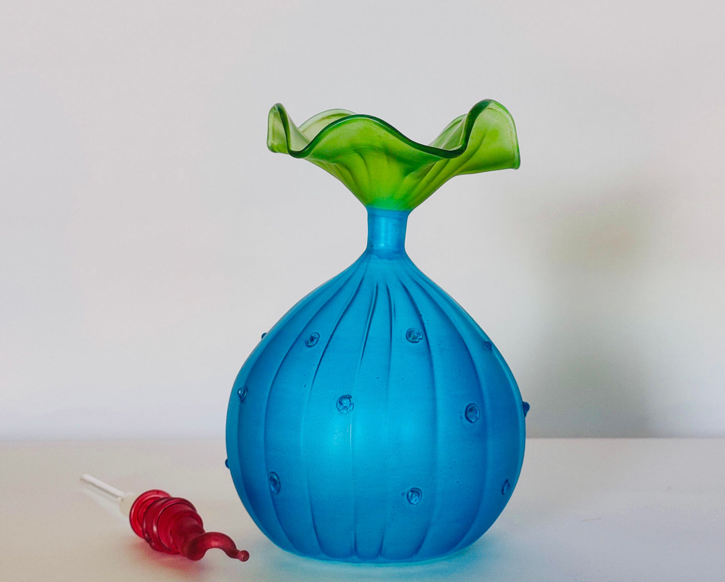 Mini Vase for Flowers , Art Deco , Hand Blown Glassware , Blown Glass Vases , Gifts , Colored Glass Vases , Vase for Flowers - Les Trois Pyramides