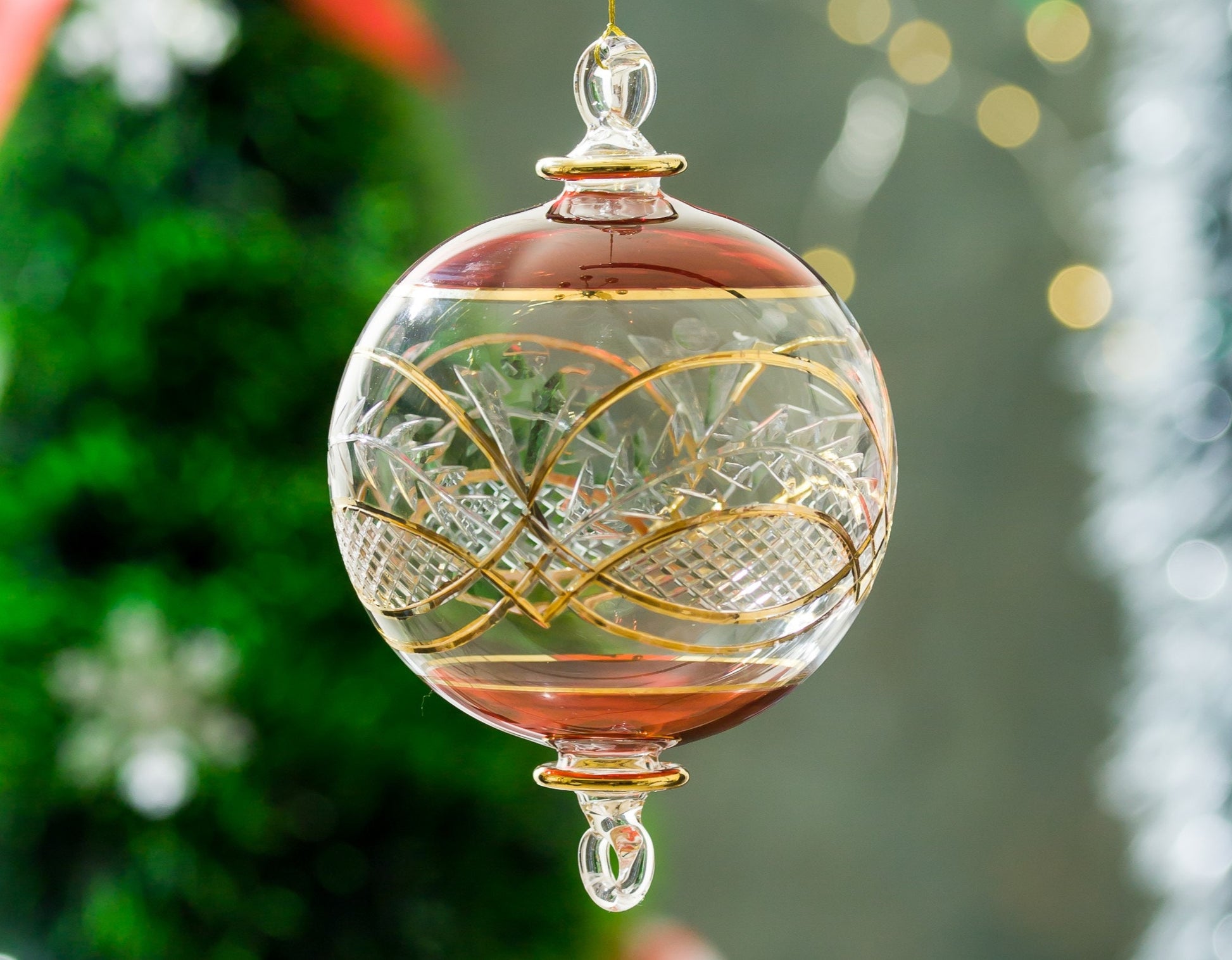 Vintage Christmas Ornaments with 14 K Gold Kirates , Tree Topper for Christmas Tree with Engraved Glass, Large Ornament Egyptian Blown Glass - Les Trois Pyramides 
