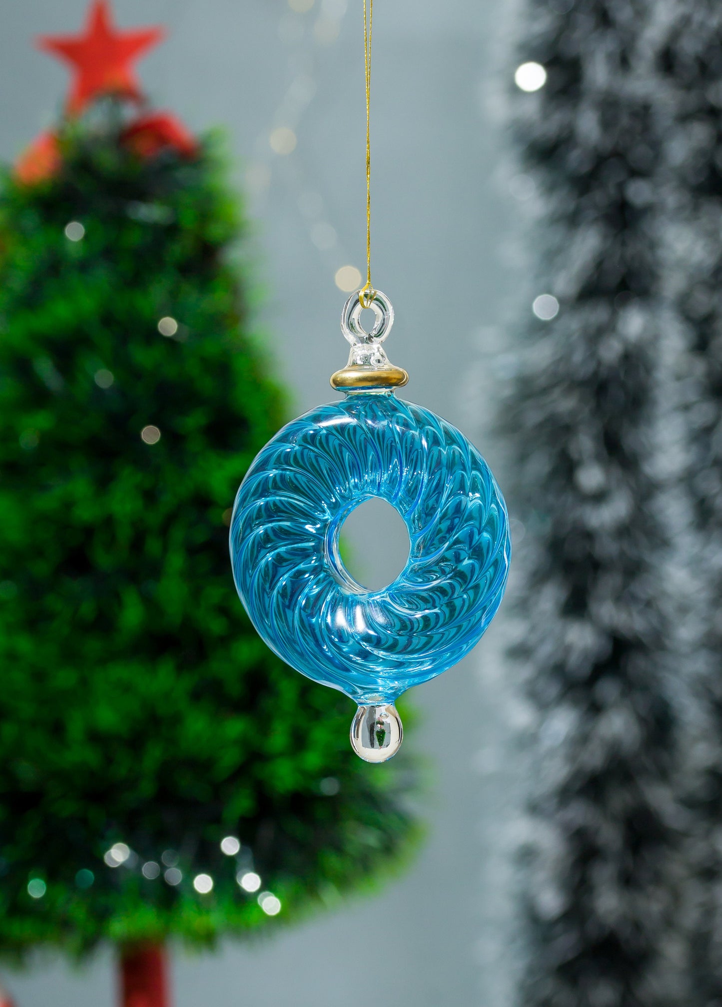 Turquoise Ribbed Tree Topper Ornament 14k Gold for Christmas Tree Decorations | Egyptian Hanging Blown Glass Ornament for Xmas Decor - Les Trois Pyramides
