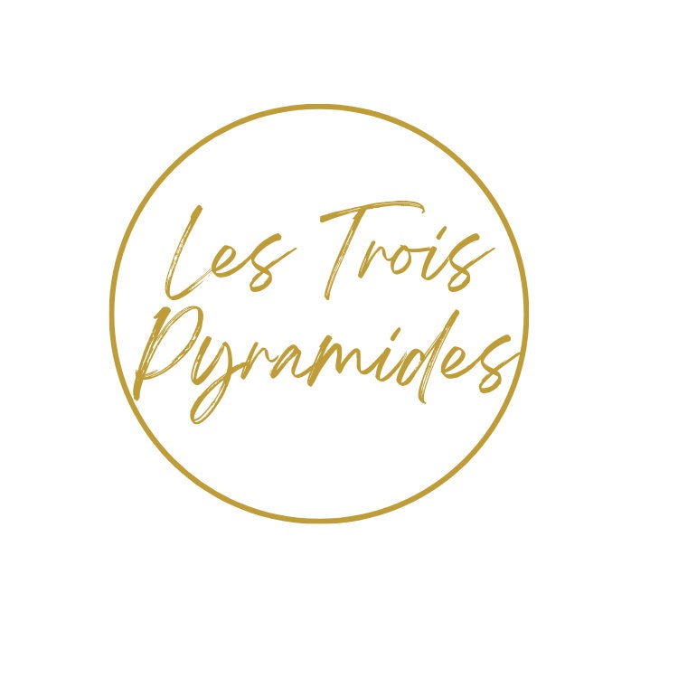 Perfume Bottle Gold | Les Trois Pyramides