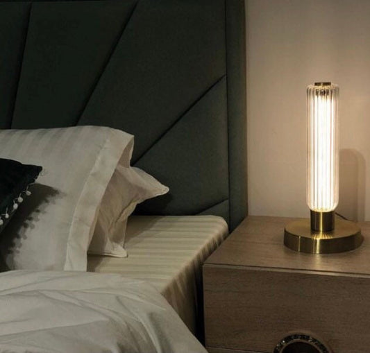 Modern Ribbed Glass Table Lamp – Minimalist Home Décor | Les Trois Pyramides